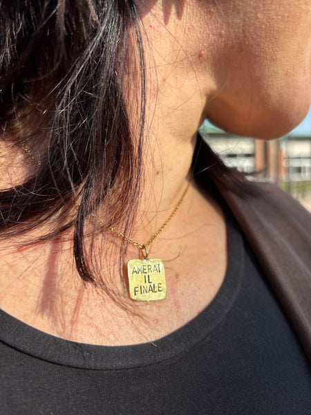 Collana targhetta “Amerai il finale”