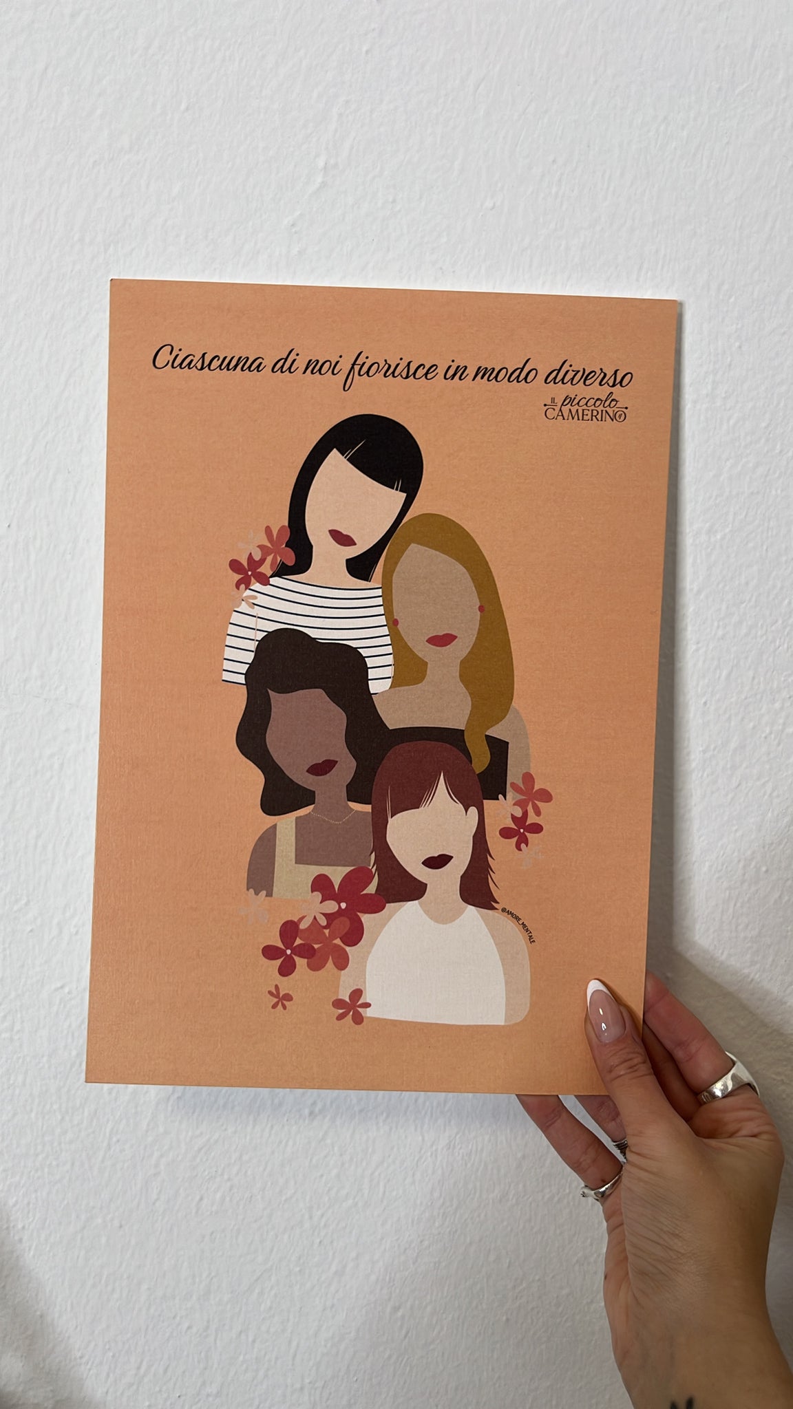 Stampa A4 “Ciascuna di noi fiorisce in modo diverso”