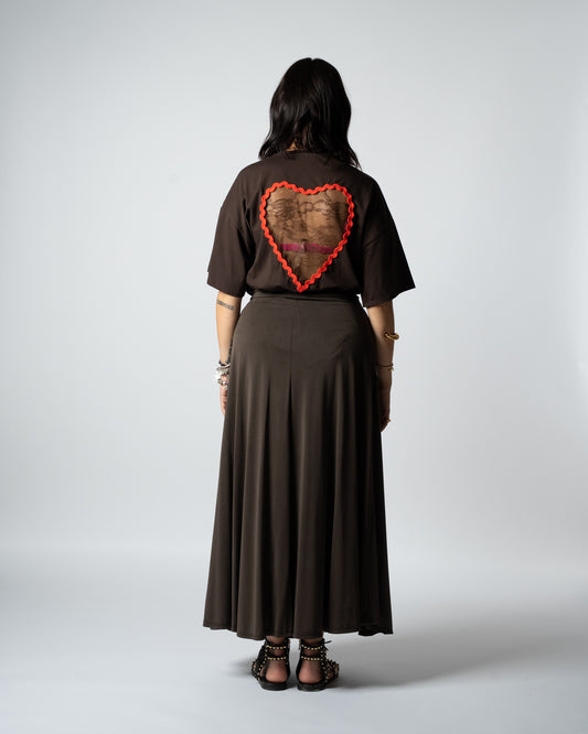 T-shirt cuore marrone