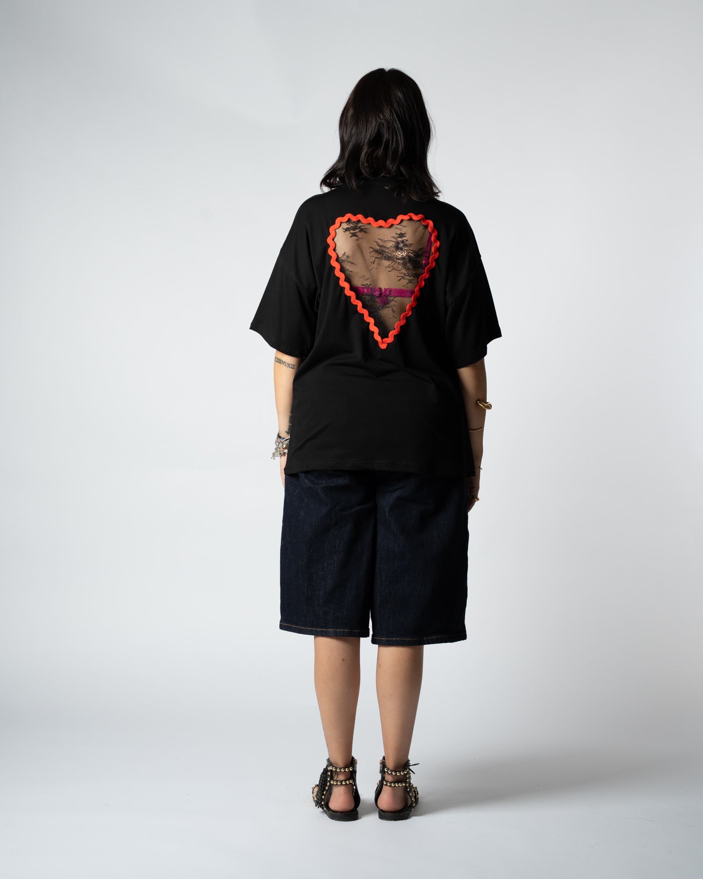 T-shirt cuore nera