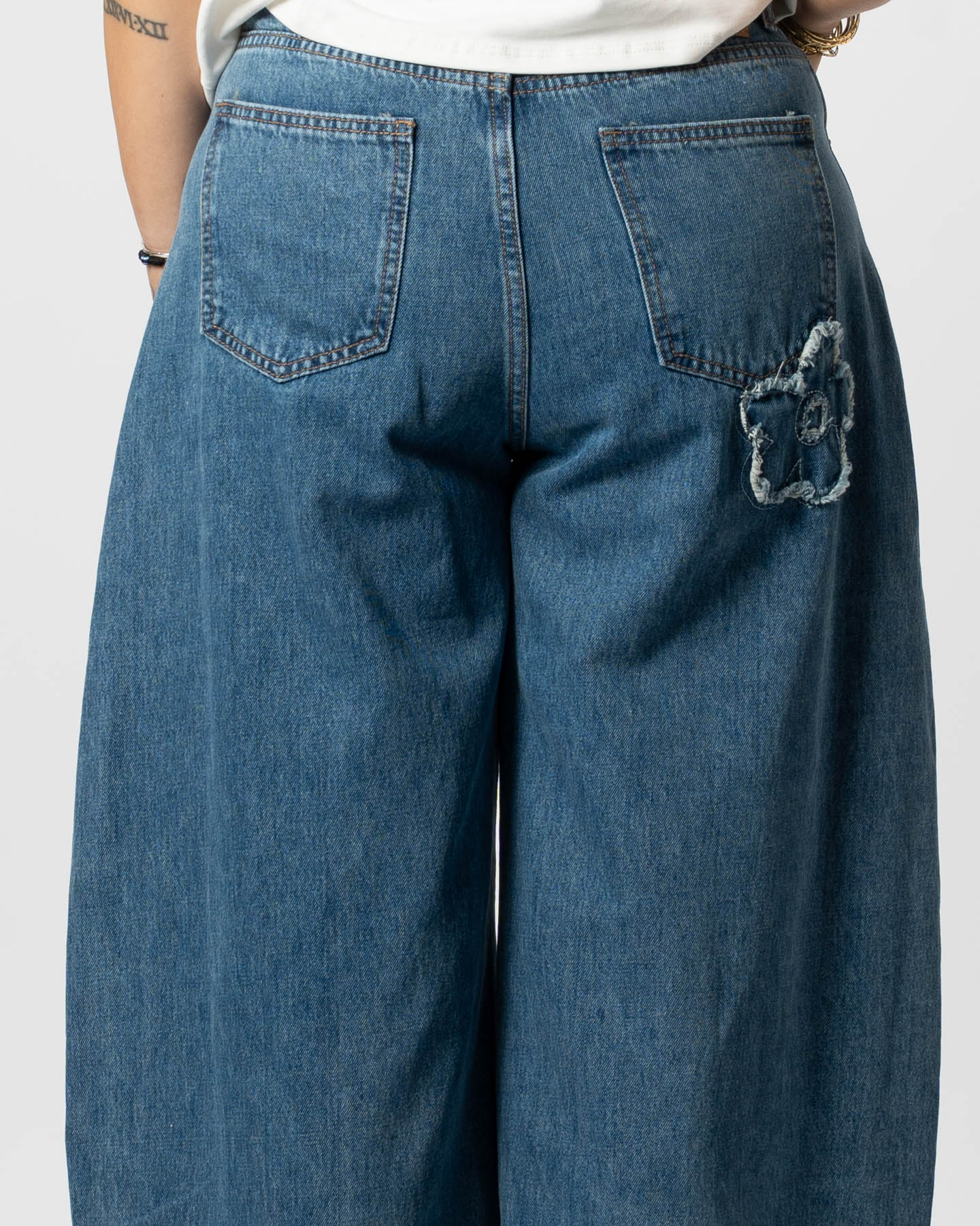 Jeans flower